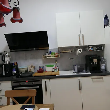 Vollmoebiliertes Auf Zeit In Innenstadt Von Apartment *