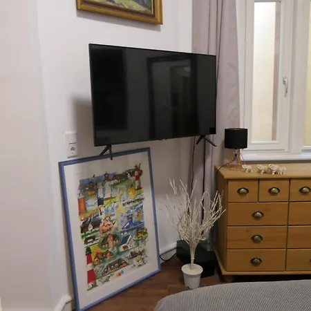 Vollmoebiliertes Auf Zeit In Innenstadt Von Apartment